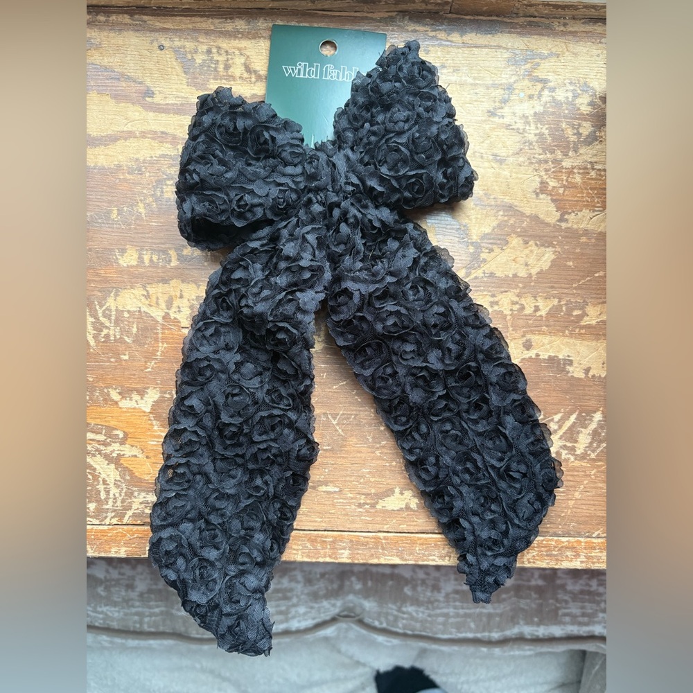 Brand New! Wild Fable Clip In Black hair Bow
